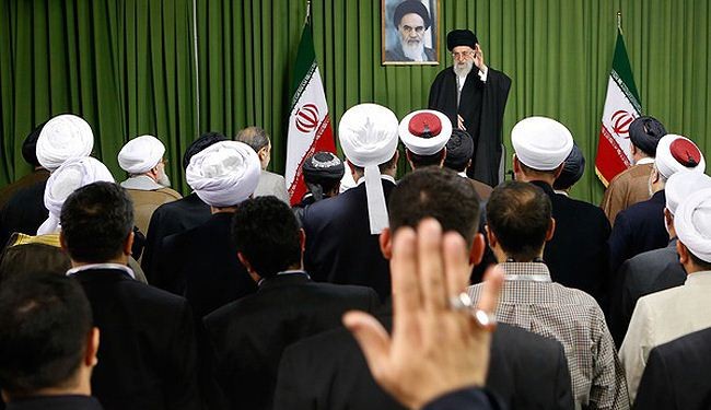 آية الله خامنئي: لن تتمكن اميركا واوروبا من اركاع ايران بالنووي