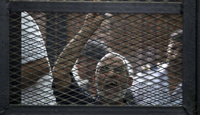 الحبس 3 سنوات للمرشد و25 من الاخوان لـ