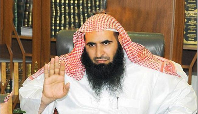 صور/تويتر يشتعل بسبب فتوى سعودي بإباحة كشف المرأة الجميلة لوجهها