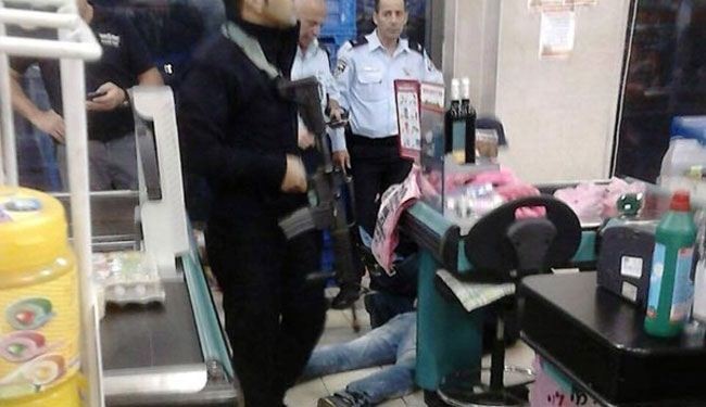 طعن مستوطنين بالقدس؛ والاحتلال يعتقل ذوي المهاجم