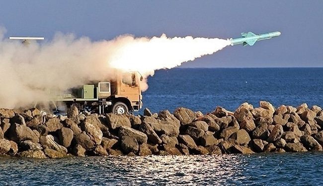 مناورات الجيش..إطلاق صواريخ كروز وطوربيدات واختبار معدات جديدة