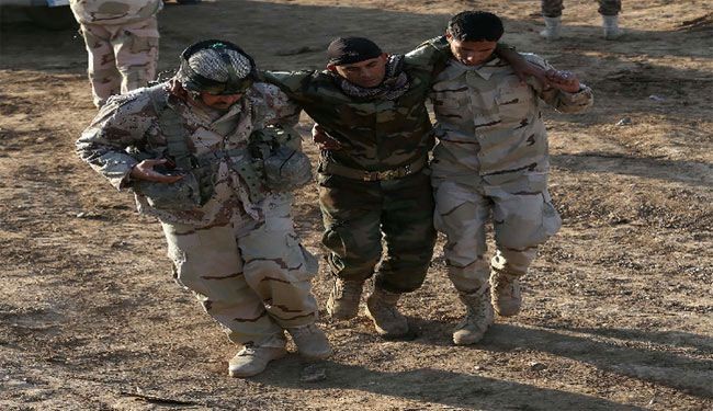 داعش يستهدف مسجدا بتفجير مزدوج في الانبار