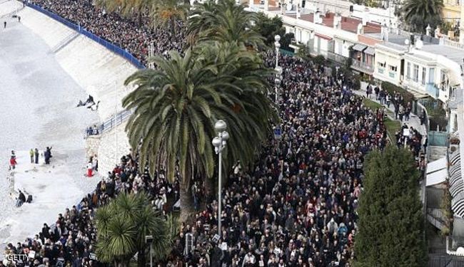 باريس تتأهب لمسيرة حاشدة ضد الارهاب