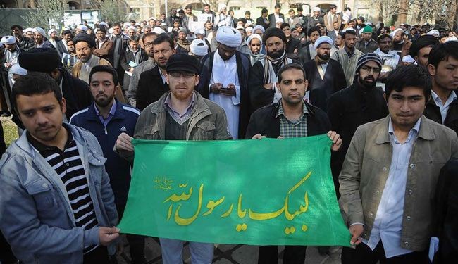 مسيرات في عموم ايران تندد بالرسوم الفرنسية المسيئة