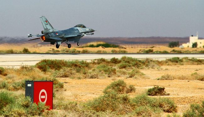 والدة الكساسبة تطالب رفاقه الطيارين بحرق عناصر 