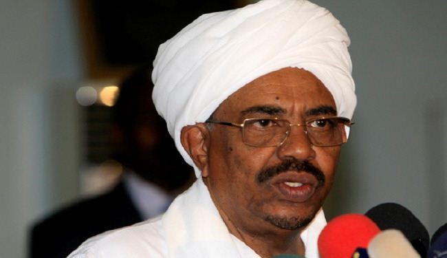 البشير يشترط اعتذار معارضين بارزين مقابل الافراج عنهما