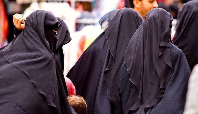 300 فتاة تونسية تقاتل إلى جانب التنظيمات الإرهابية