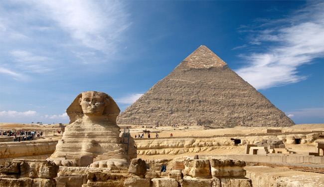 أيهما أنفع للناس هدم الأهرامات أم هدم الوهابية؟