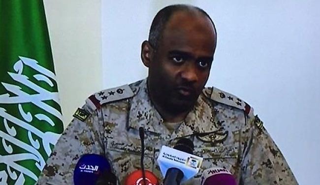 فضيحة.. صحفي يحرج المتحدث باسم العدوان السعودي