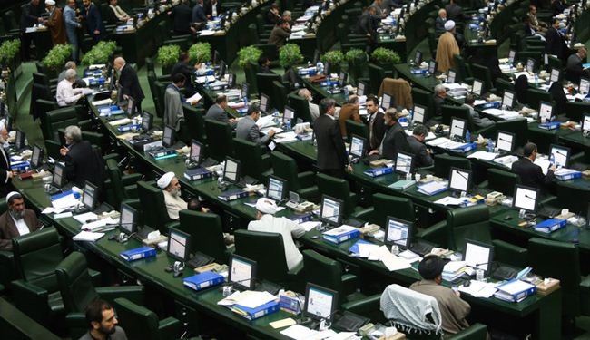 برلمان ایران یستنکر بشدة العدوان السعودي علی الیمن