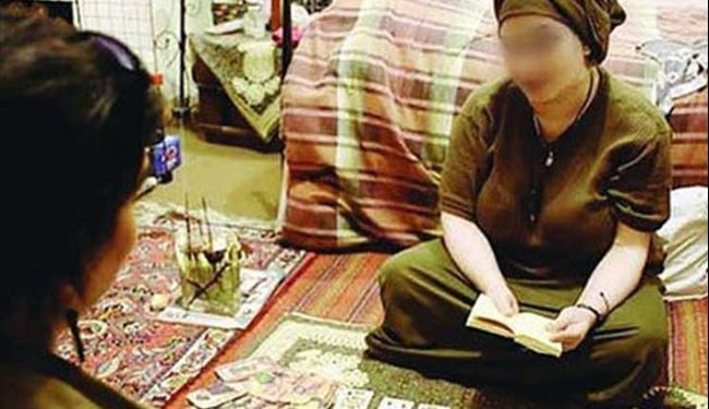 اعراب سالانه 5 میلیارد دلار برای جادو خرج می کنند !
