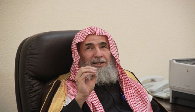 رجل دين سعودي  يصعد نبرته الطائفية اثر تفجير العنود