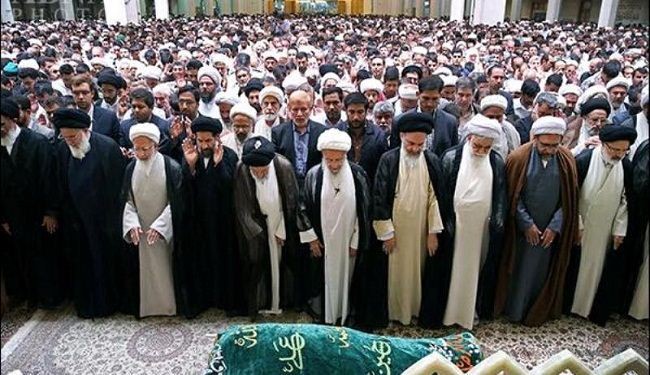 تشييع مهيب لجثمان العلامة الآصفي