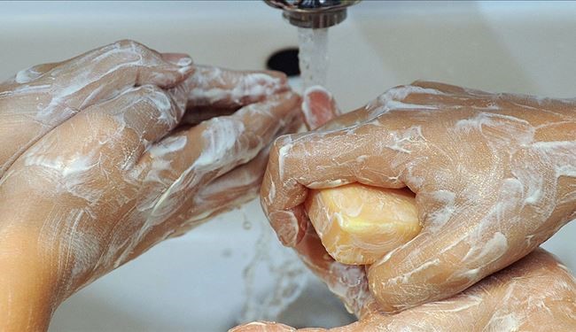 ژل ضد عفونی دست باعث کاهش بیماری نمی شود