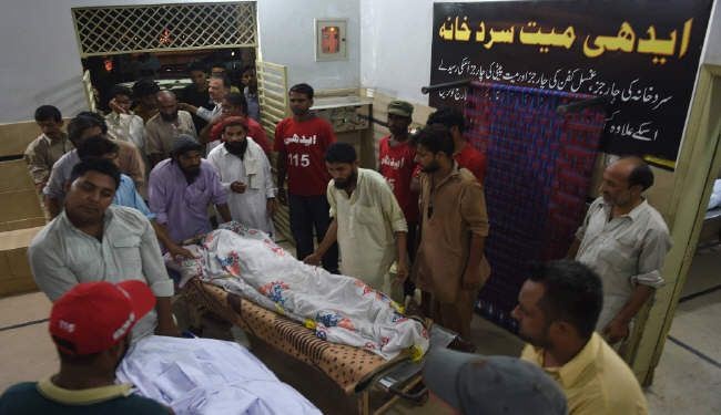 موجة الحر في باكستان تودي باكثر من الف شخص