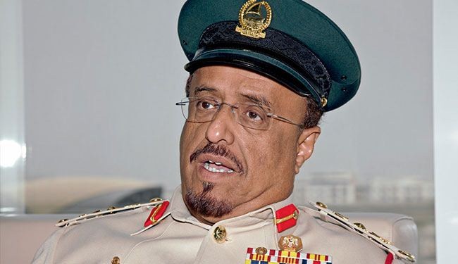 خلفان ينفي هجومه على الملك سلمان