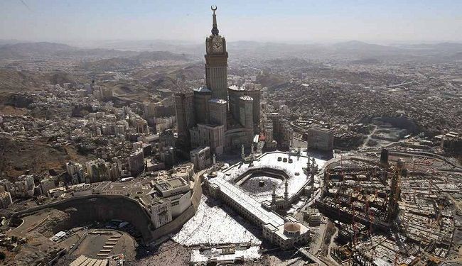 آل سعود ينسفون مكة.. من بعد نهبها