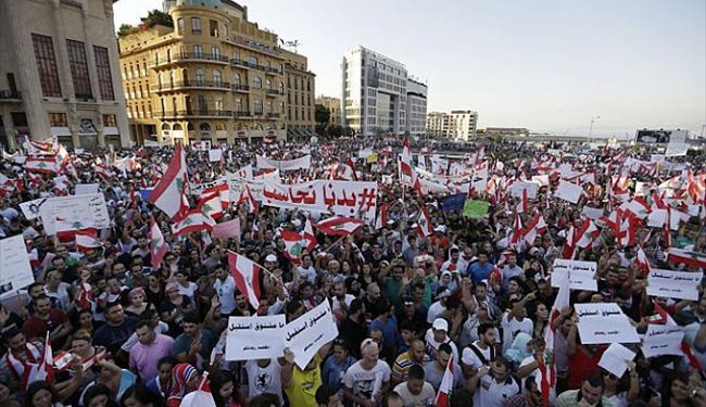 المشنوق: أمرت بالتفاوض مع المتظاهرين وإلا لكل حادث حديث..