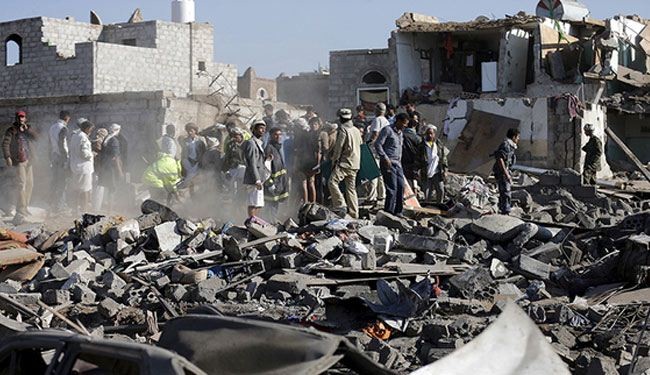 12 شهيدا معظمهم نساء واطفال بغارة سعودية على اليمن