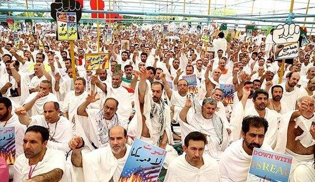 اقامة مراسم البراءة من المشركين في صحراء عرفات