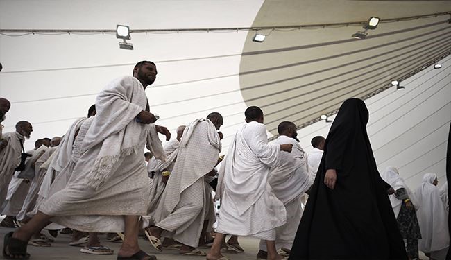 وفاة 150 حاجا واصابة 400 بالتدافع في منى