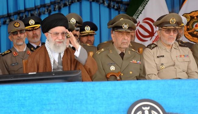 آية الله خامنئي يتوعد بالرد على اي اساءة للحجاج الايرانيين