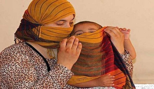 إيزيدية تكشف عن تجارب مخيفة في الإغتصاب من قبل مقاتلي 