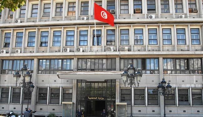 تونس تحجز 25 طنا من كتب 