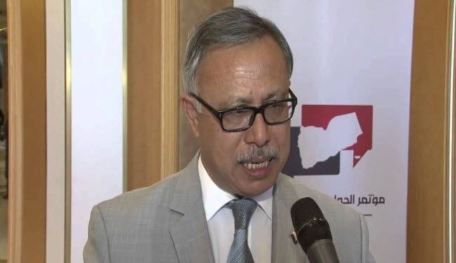 محافظ عدن يهاجم السعودية وتحالفها ويتهمهما بتدمير اليمن