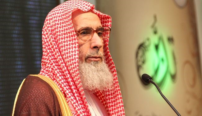 داعية سعودي يجيز مشاهدة الافلام اللااخلاقية !