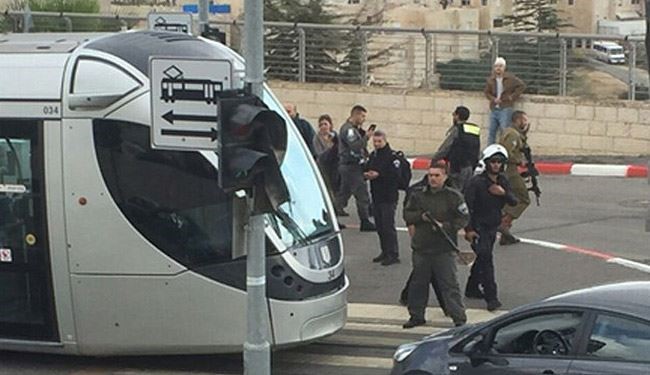 استشهاد فلسطيني واصابة طفل بجراح واعتقال آخر بالقدس