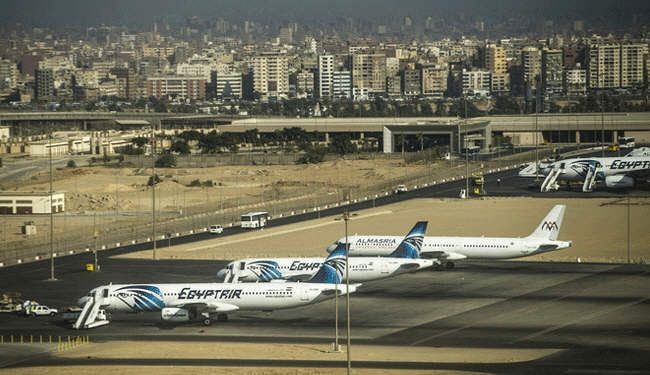 القاهرة تدعو موسكو لإعادة النظر في قرارها حظر رحلات 