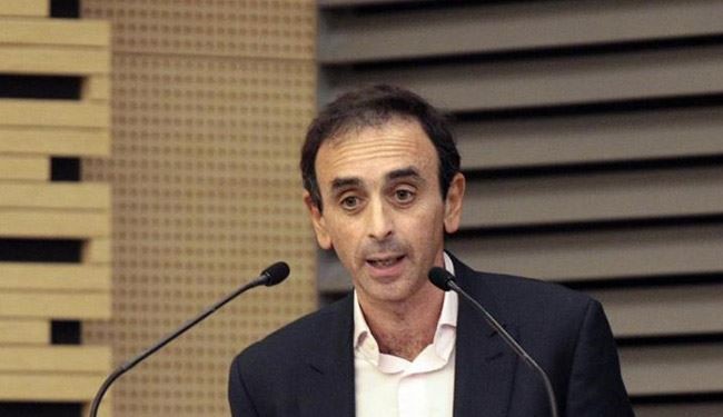 كاتب فرنسي يدعو هولاند لقصف بلجيكا بدلا من الرقة بسوريا