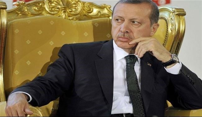 لن يغادر أردوغان المشهد السياسي إلا بعد خراب تركيا