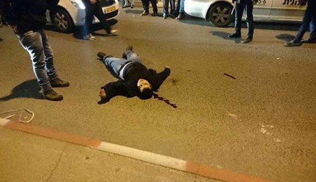 إصابة 3 مستوطنين في عملية طعن بالقدس واستشهاد المنفذ