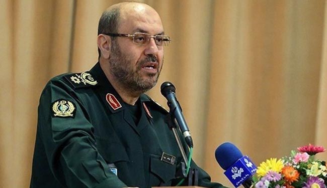 العميد دهقان: لن نقبل ابدا فرض قيود عسكرية علينا