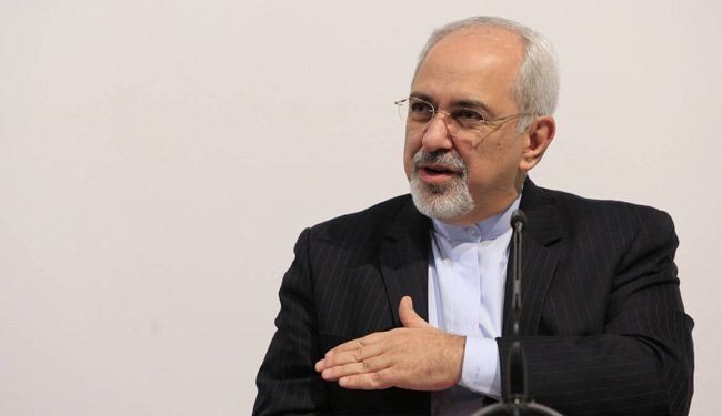 ظریف يبحث مع وزیر الخارجیة الصیني اعادة تصمیم مفاعل اراك