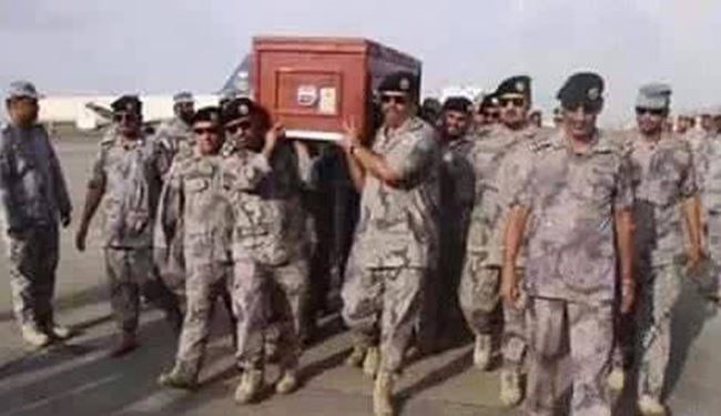 بالصور.. جثمان العقيد السعودي المعتدي على اليمن