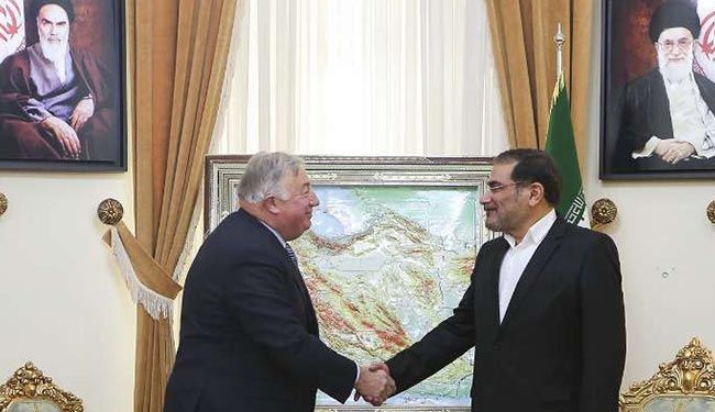 شمخاني : قرار الکونغرس الاميرکي ضاعف من انعدام الثقة