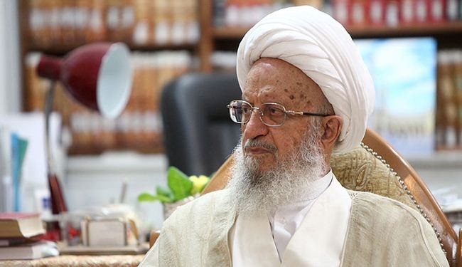 آیة الله مکارم شیرازي یحذر من سقوط الازهر في فخ الوهابیة