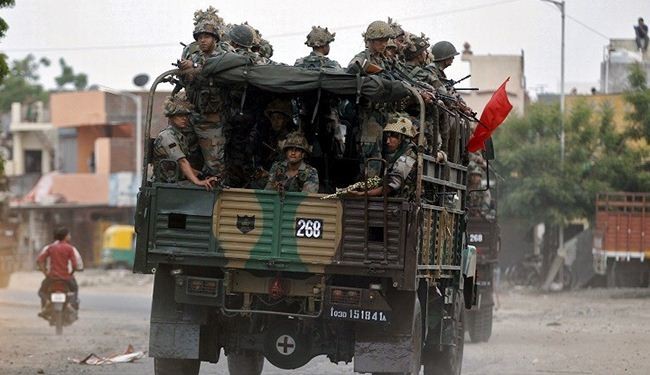 قتلى في هجوم على قاعدة جوية هندية قرب باكستان