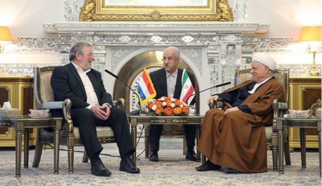 رفسنجاني: الغاء الحظر تم عبر مفاوضات صعبة اتسمت بالعقلانیة