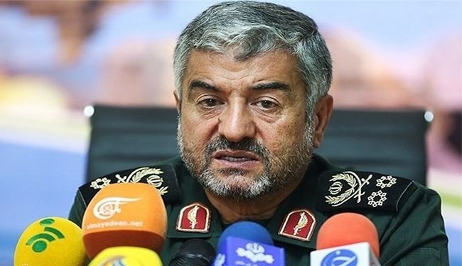 آل سعود درع للصهاينة؛ وايران لن تواجه مشكلة بالدفاع والأمن