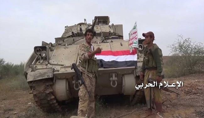 بالصور؛ هروب جنود العدوان السعودي من موقع الممعود بجيزان