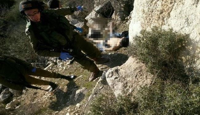 الاحتلال يعدم فتى فلسطيني ويعتقل آخر بعد اصابته شمال الخليل