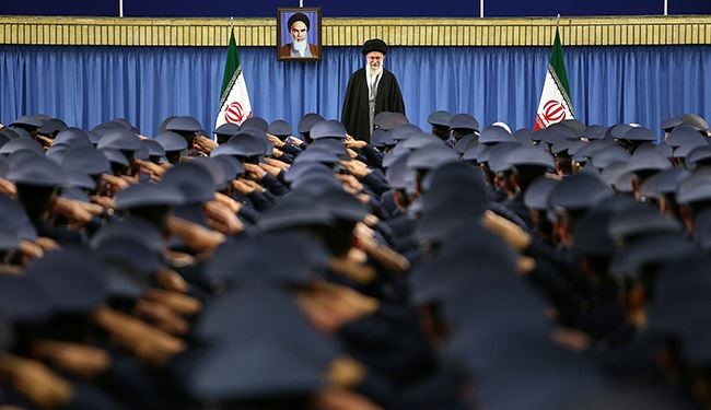 آية الله خامنئي: اميركا تدعم بوقاحة من يرتكب ابشع الجرائم باليمن
