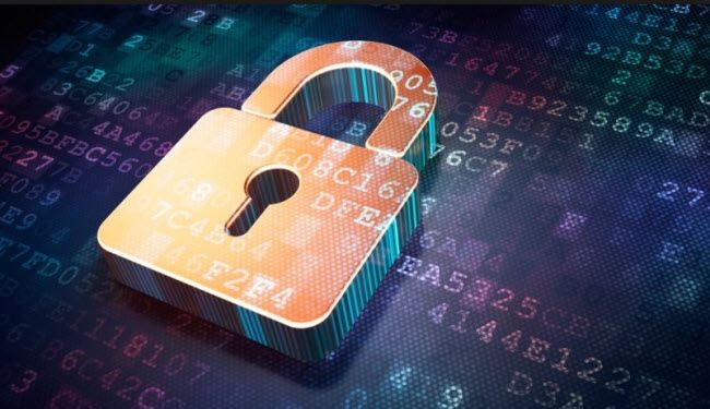 بماذا ينصح سنودن للمحافظة على خصوصيتك على الإنترنت؟