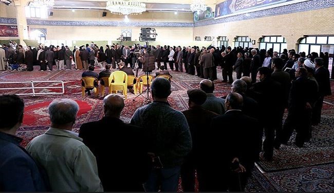 بالصور.. تواصل انتخابات مجلسي خبراء القيادة والشورى الاسلامي