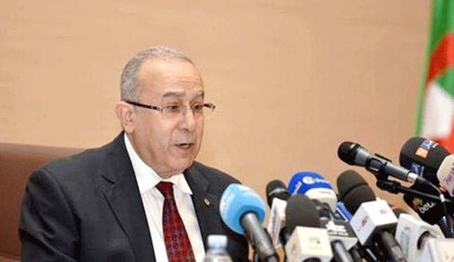الجزائر تحذر من اي 