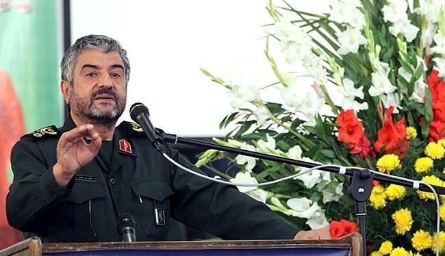 اللواء جعفري يحذر الأعداء من هدير صواريخ حرس الثورة
